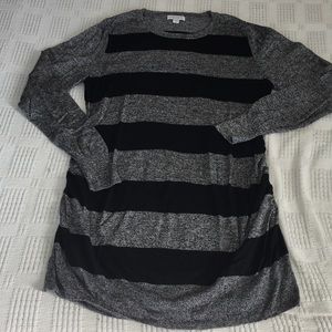 🎶Liz Lange Maternity Sweater Tunic size XL